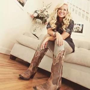 Meet your Posher, Lindsey